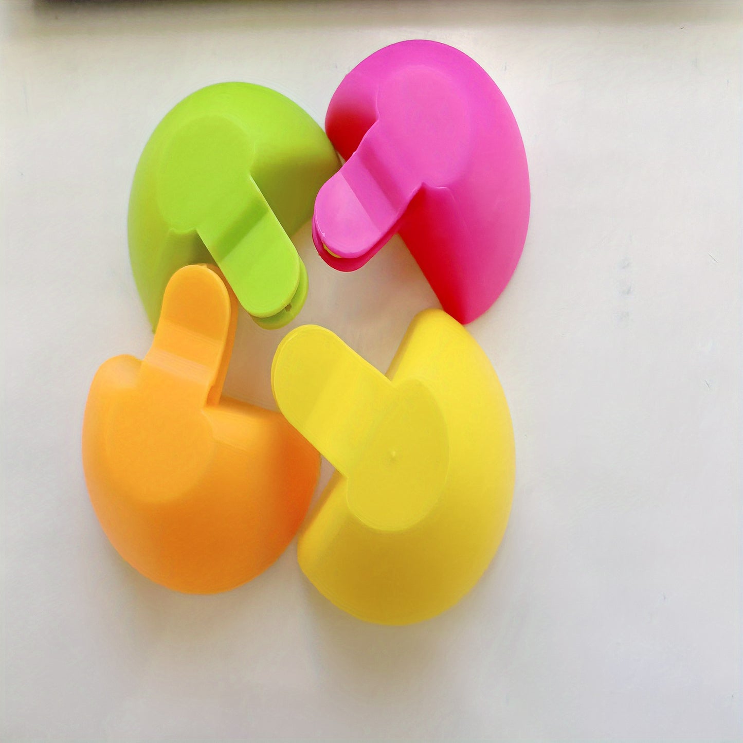 4pcs Colorful Plastic Dip Clip Bowl Plate Holders - Vibrant Green, Pink, Orange & Yellow - Durable PP Material, Dishwasher Safe, Perfect for Chips, Sauces, Veggies & Outdoor Gatherings