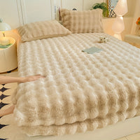 1pc Autumn/Winter Thickened Bubble Fitted Sheet, Mattress Protector with 360° Plush Padding, Soft and Breathable Light Beige-Friendly Moisture-Wicking, Bedding Accessories, Cozy Sleep, Plush Padding, Breathable Fabric, Mattr